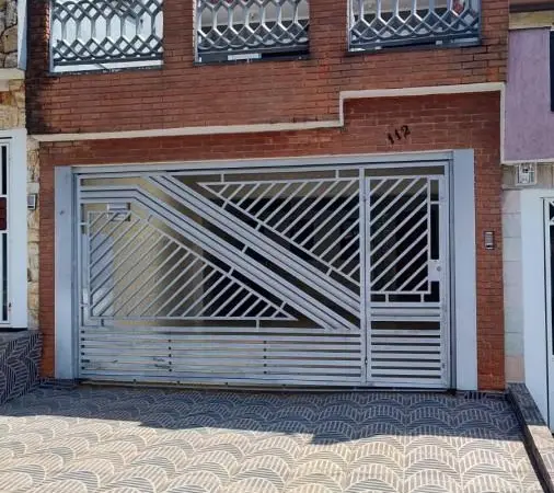 Sobrado para Venda em São Bernardo do Campo, Nova Petrópolis, 3 dormitórios, 1 suíte, 4 banheiros, 4 vagas