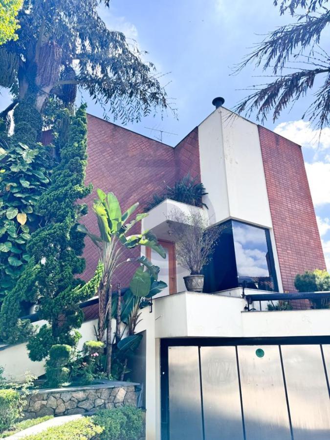 Sobrado para Venda em São Caetano do Sul, Jardim São Caetano, 4 dormitórios, 4 suítes, 7 banheiros, 8 vagas