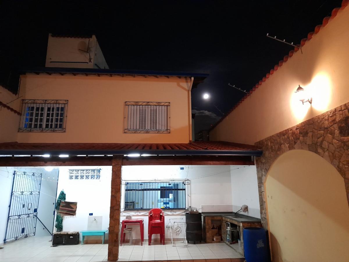 Sobrado para Venda em Santo André, Vila Alice, 3 dormitórios, 1 suíte, 3 banheiros, 8 vagas - previa