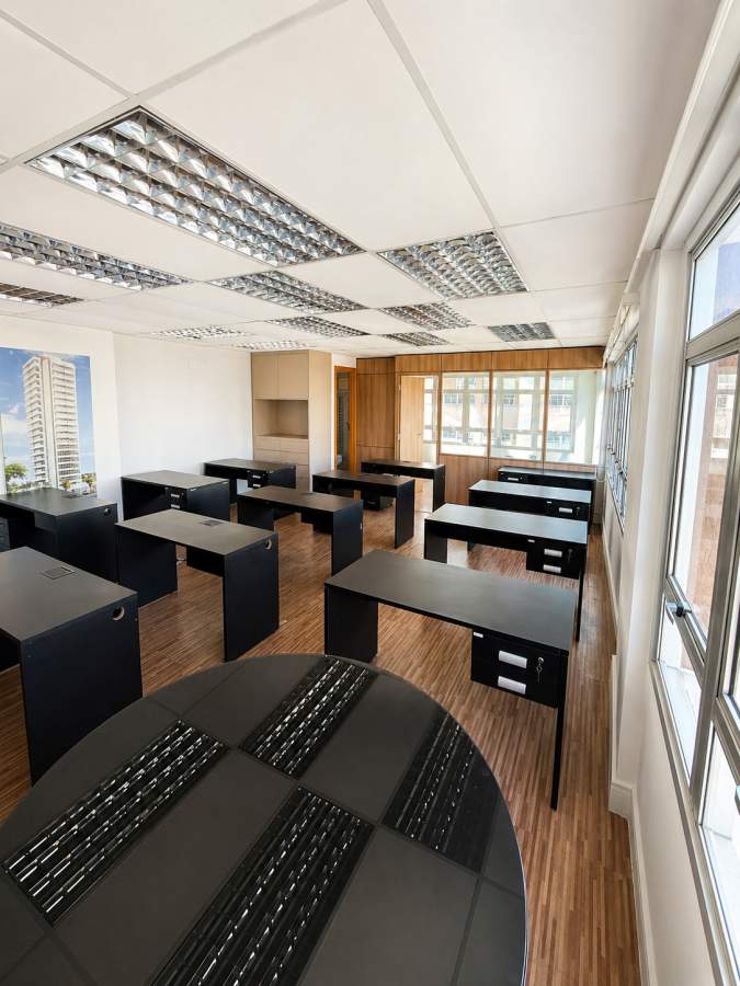 Sala Comercial para Venda em São Caetano do Sul, Centro, 2 banheiros, 1 vaga - previa