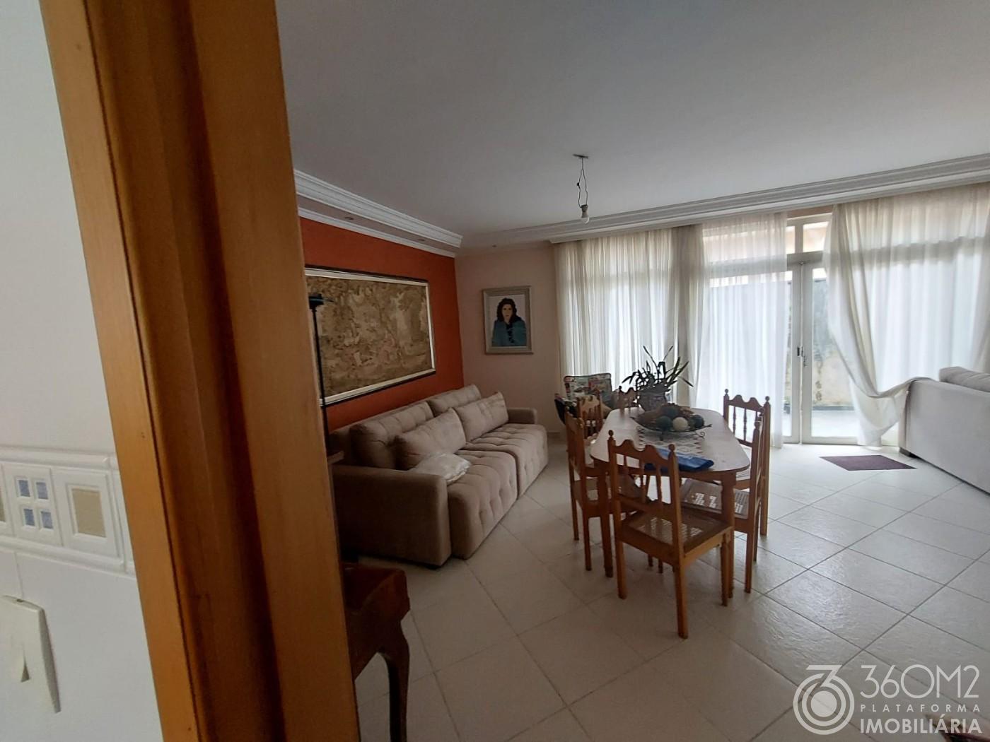 Casa para Venda em São Caetano do Sul, Mauá, 3 dormitórios, 1 suíte, 3 banheiros, 2 vagas - apoio