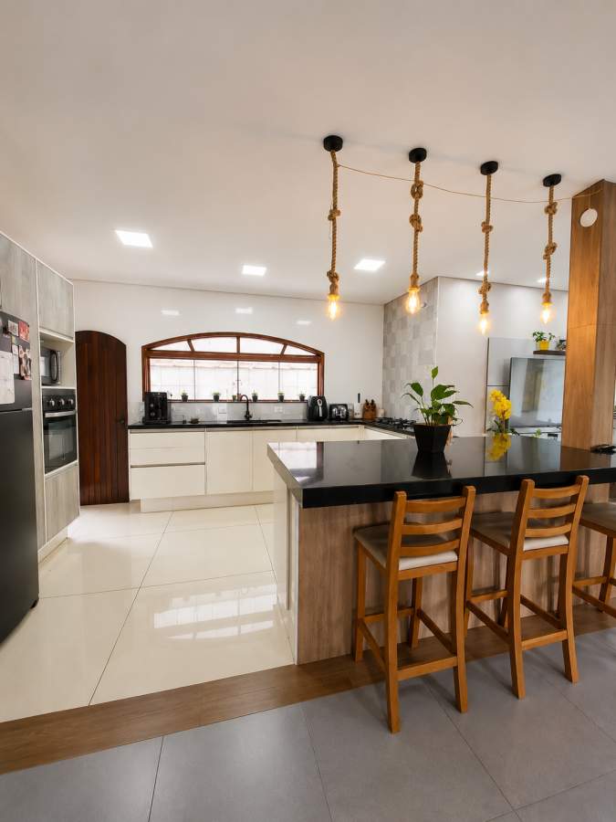 Casa para Venda em Praia Grande, Flórida, 4 dormitórios, 3 suítes, 5 banheiros, 3 vagas - apoio