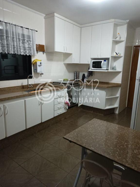 Apartamento para Venda em Santo André, Vila Assunção, 4 dormitórios, 2 suítes, 2 banheiros, 2 vagas - apoio