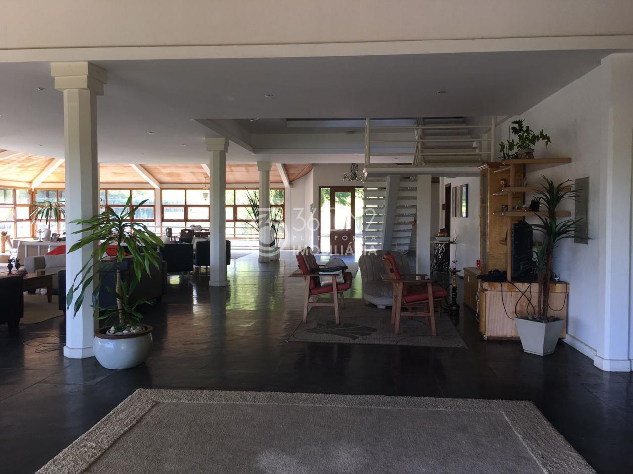 Sobrado em Condomínio para Venda em Mairinque, Dona Catarina, 5 dormitórios, 4 suítes, 6 banheiros, 9 vagas - apoio