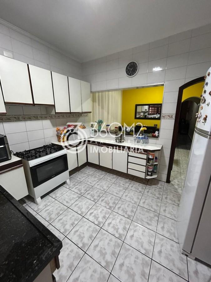 Sobrado para Venda em Santo André, Vila Linda, 3 dormitórios, 1 suíte, 3 banheiros, 3 vagas - apoio