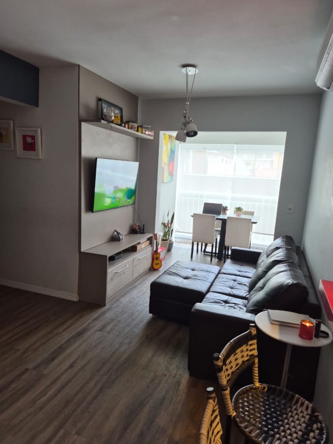 Apartamento para Venda em São Caetano do Sul, Santa Maria, 2 dormitórios, 1 suíte, 2 banheiros, 1 vaga - apoio