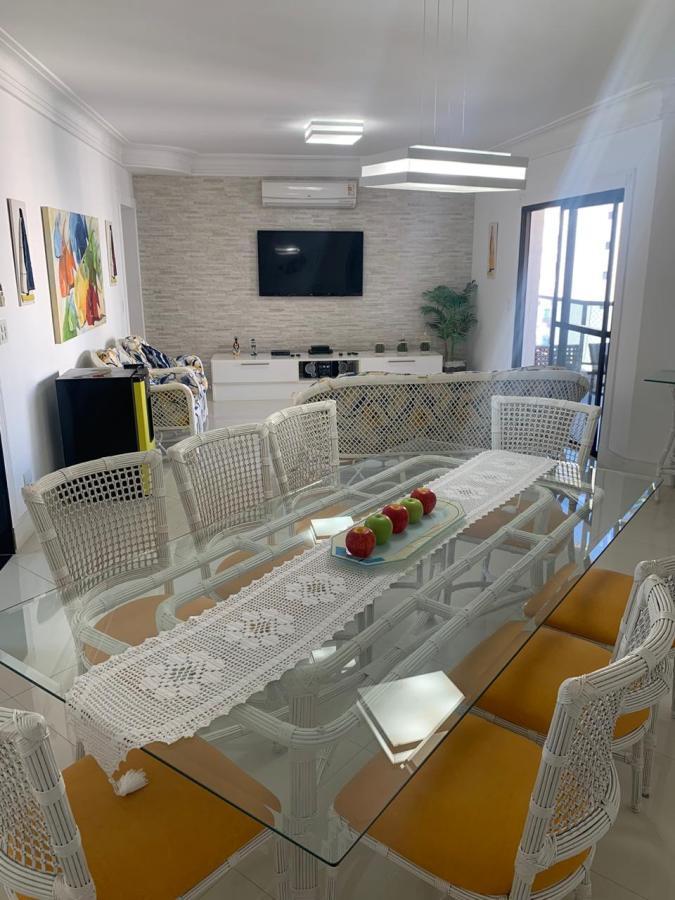 Apartamento para Venda em Guarujá, Pitangueiras, 4 dormitórios, 4 suítes, 5 banheiros, 2 vagas