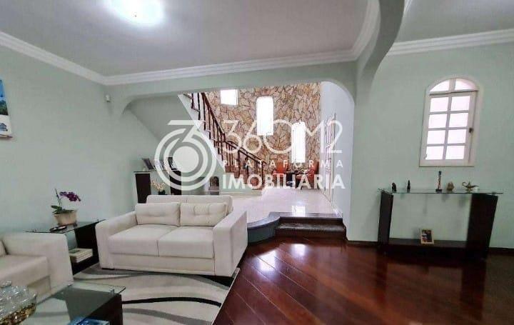 Casa para Venda em São Bernardo do Campo, Parque dos Pássaros, 4 dormitórios, 2 suítes, 5 banheiros, 5 vagas - apoio