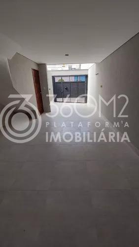 Sobrado para Venda em Santo André, Vila Clarice, 2 dormitórios, 2 suítes, 3 banheiros, 2 vagas - apoio