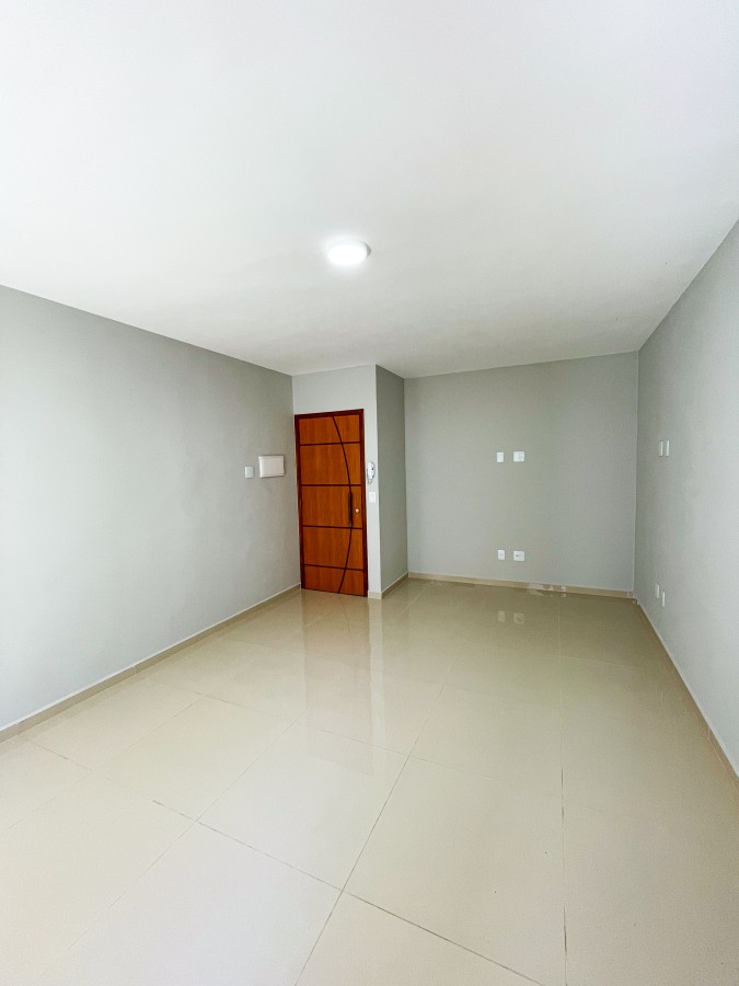 Apartamento sem Condomínio para Venda em Santo André, Vila Humaitá, 2 dormitórios, 1 suíte, 2 banheiros, 1 vaga - apoio