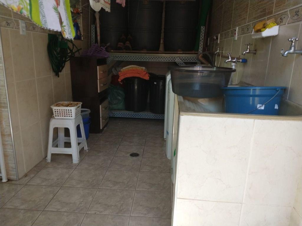 Sobrado para Venda em São Paulo, Parque São Lucas, 4 dormitórios, 2 suítes, 5 banheiros, 10 vagas - previa