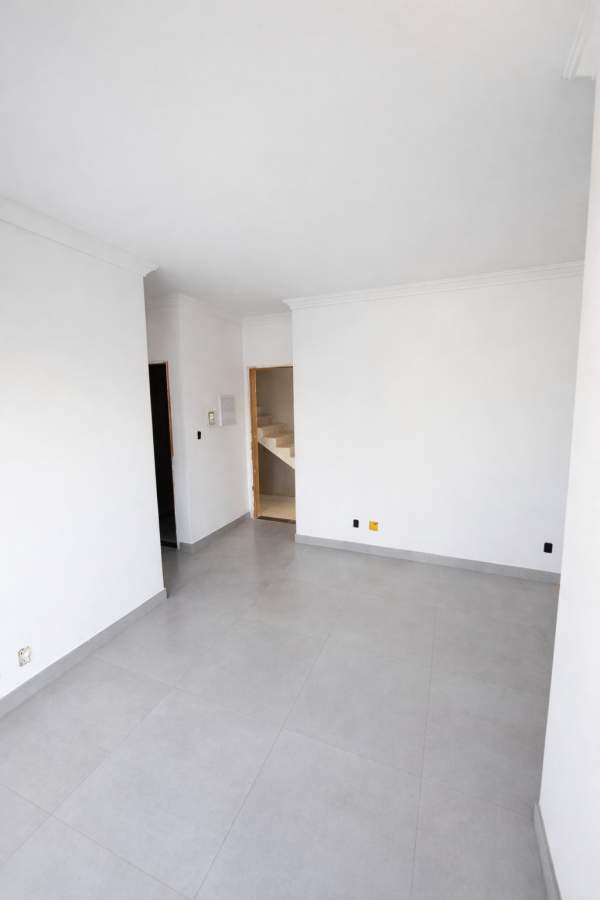 Apartamento sem Condomínio para Venda em Santo André, Paraíso, 2 dormitórios, 1 suíte, 2 banheiros, 2 vagas - apoio