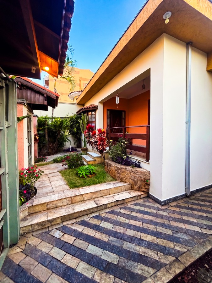 Casa para Venda em São Caetano do Sul, Santa Paula, 4 dormitórios, 3 suítes, 5 banheiros, 8 vagas - apoio