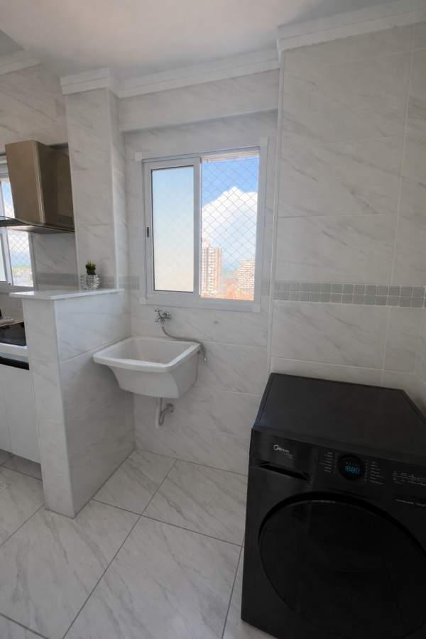 Apartamento para Venda em Praia Grande, Guilhermina, 2 dormitórios, 2 suítes, 3 banheiros, 1 vaga - previa