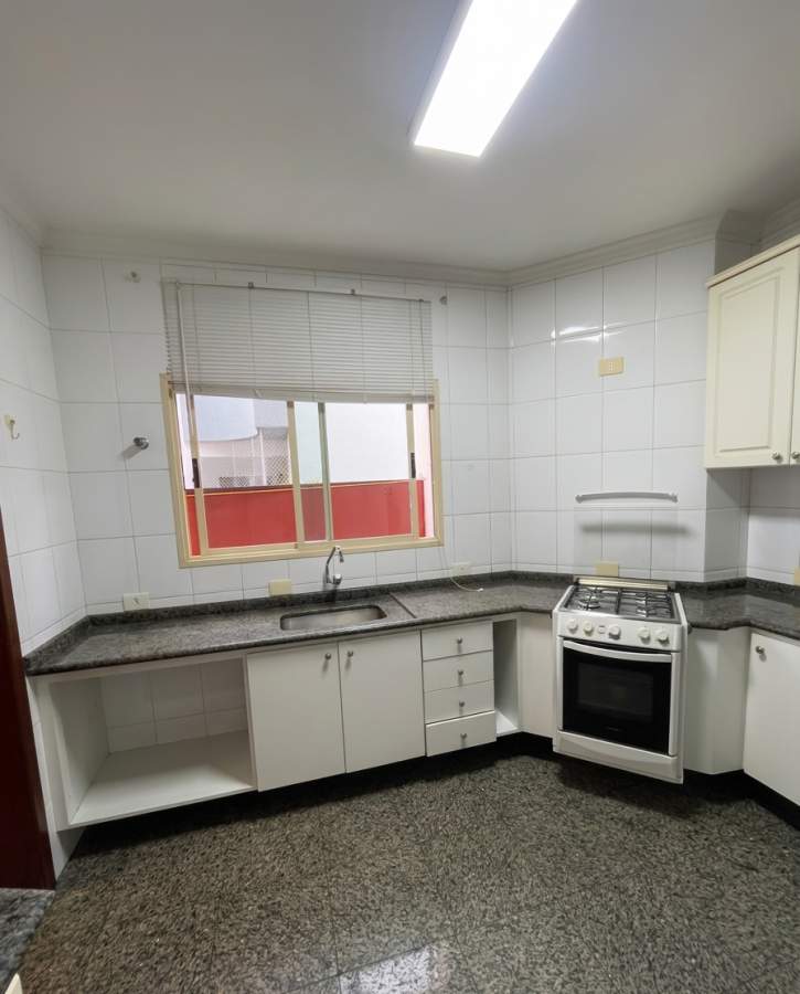 Apartamento para Venda em Santo André, Vila Gilda, 3 dormitórios, 1 suíte, 2 banheiros, 3 vagas - previa