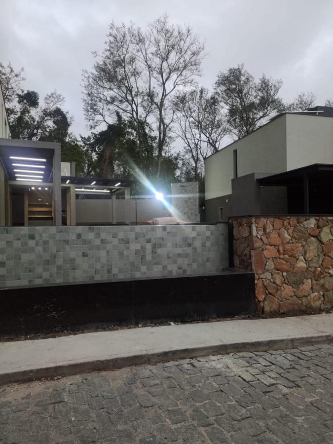 Casa em Condomínio para Venda em Atibaia, Itapetinga, 3 dormitórios, 3 suítes, 4 banheiros - apoio
