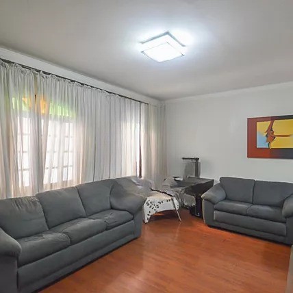 Casa para Venda em São Bernardo do Campo, Jardim Independência, 5 dormitórios, 1 suíte, 3 banheiros, 3 vagas - previa