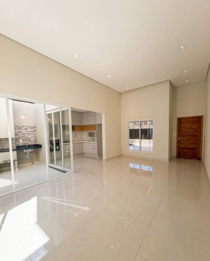 Casa para Venda em Bragança Paulista, Residencial Quinta dos Vinhedos, 3 dormitórios, 1 suíte, 2 banheiros, 2 vagas - apoio