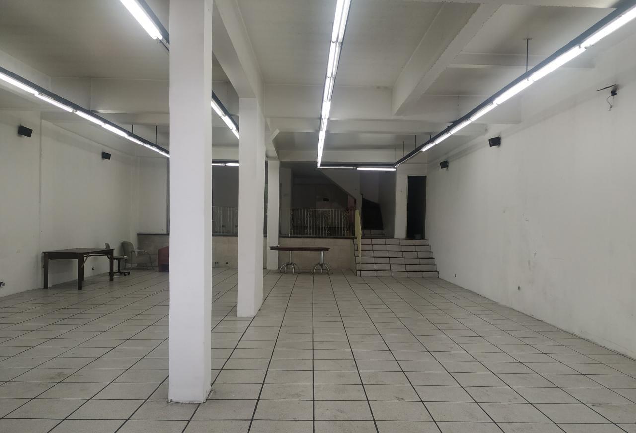 Prédio para Venda em Santo André, Centro, 3 banheiros - apoio