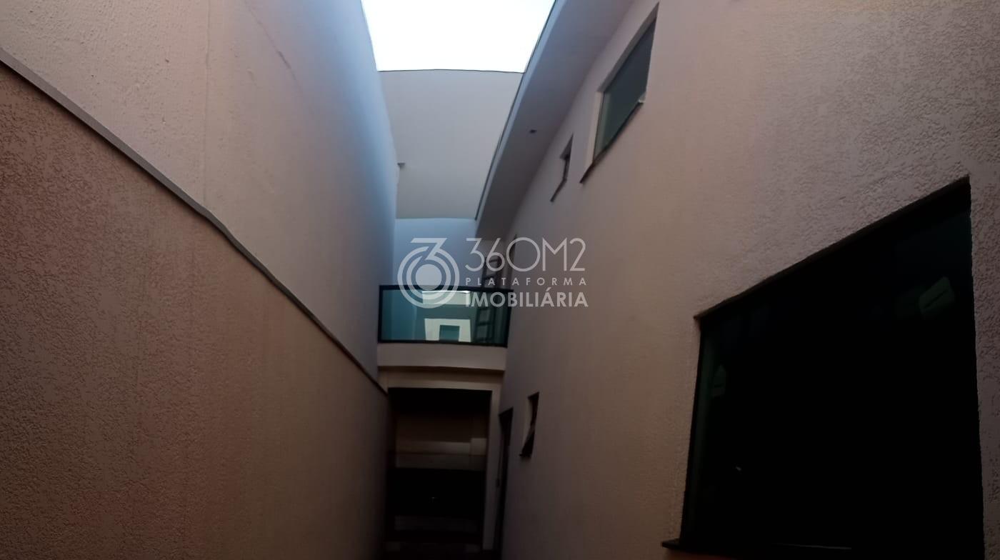 Sobrado para Venda em Santo André, Campestre, 3 dormitórios, 3 suítes, 4 banheiros, 2 vagas - apoio