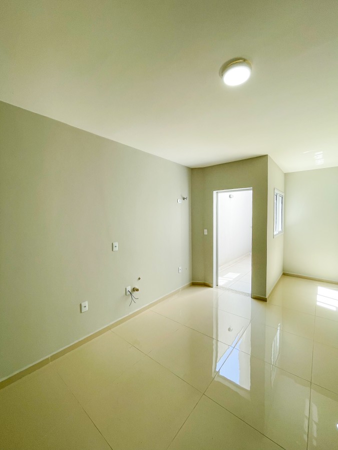Apartamento sem Condomínio para Venda em Santo André, Vila Humaitá, 2 dormitórios, 1 suíte, 2 banheiros, 1 vaga - apoio