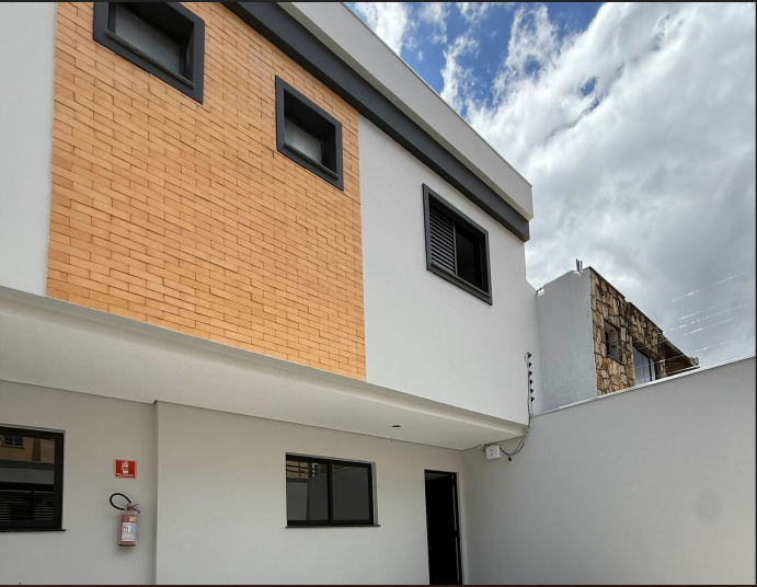 Sobrado para Venda em Santo André, Vila Pires, 3 dormitórios, 3 suítes, 6 banheiros, 2 vagas - apoio